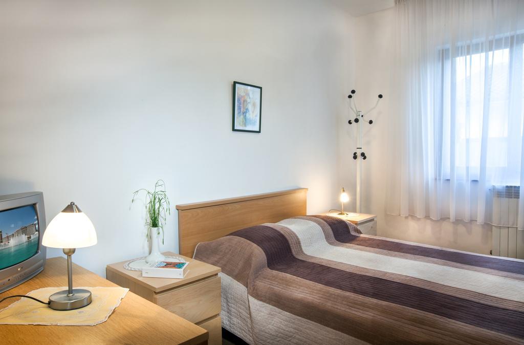 B&B Moderno Fažana Værelse billede