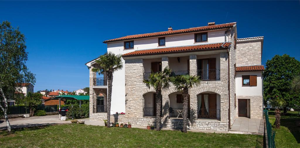 B&B Moderno Fažana Eksteriør billede