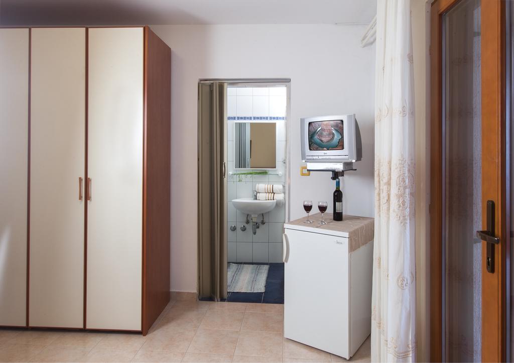 B&B Moderno Fažana Værelse billede